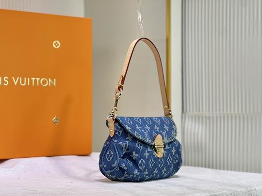 Louis Vuitton Purse