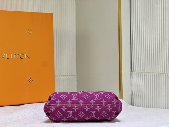 Louis Vuitton Purse