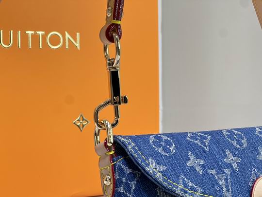 Louis Vuitton Purse