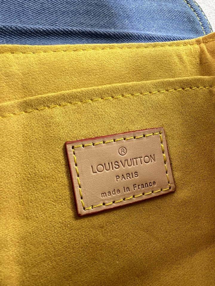 Louis Vuitton Purse