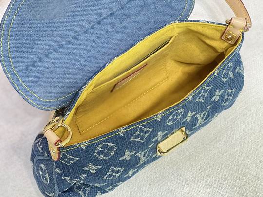 Louis Vuitton Purse